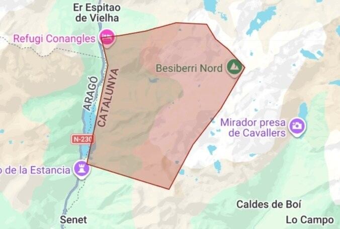 La Generalitat limita el acceso de montañistas en los alrededores del incendio de Senet