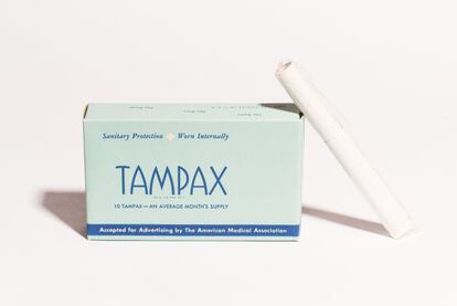 Una de las primeras cajas de Tampax lanzadas al mercado. (Joshua Yospyn/Getty Images)