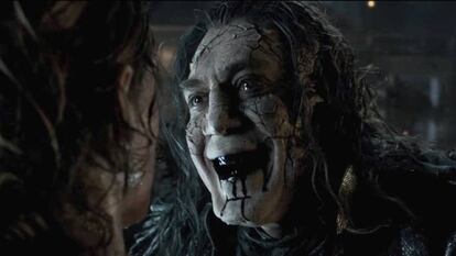 Cena do trailer de ‘Piratas do Caribe: A Vingança de Salazar’, com Johnny Depp e Javier Bardem.