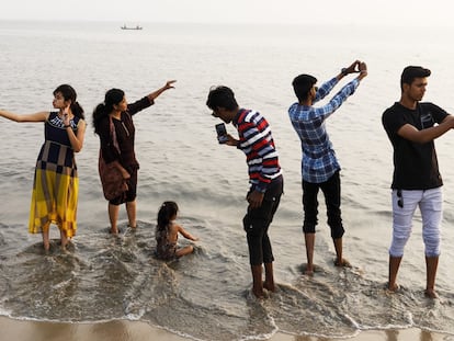 Playa de Chowpatty, en Mumbai, India, imagen de 2018.