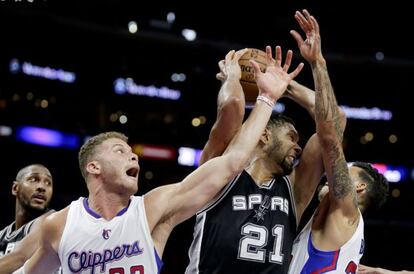 Duncan gana un rebote ante Griffin