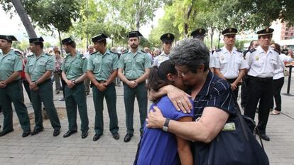 Familiares de los asesinados en Hipercor, durante los actos de homenaje a los 25 años del atentado de ETA