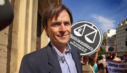 El letrado de la acusación popular, Antonio Penadés, en el TSJ para recoger la sentencia del caso cooperación.