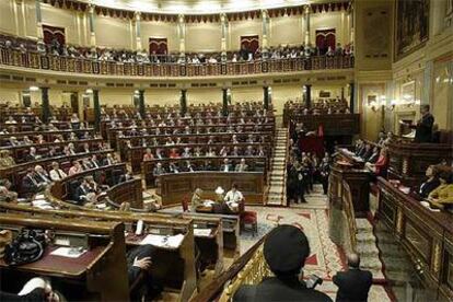 Sesión constitutiva de la VIII Legislatura en el Congreso de los Diputados.