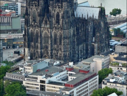 Monedas paralelas en Egipto Antiguo y en la Europa Medieval