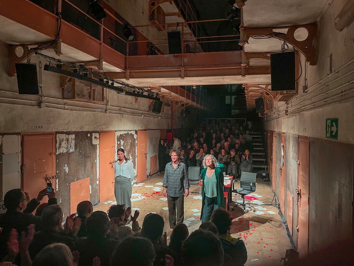 S’ha de fer teatre fora dels teatres