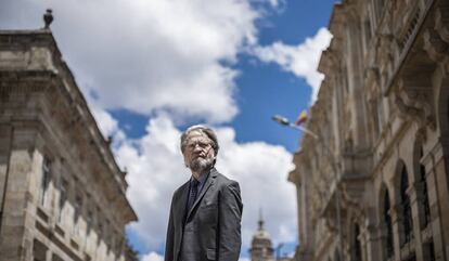 Retrato de Antanas Mockus, exalcalde de Bogotá.