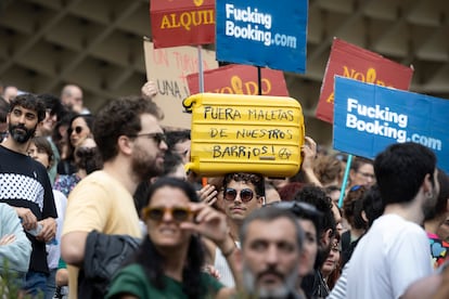 Manifestación contra los pisos turísticos en Sevilla. 