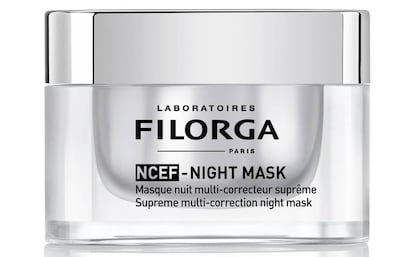 Para noches cortas. El laboratorio francés Filorga lanza la máscara nocturna, una mascarilla especial noches en las que se duerme poco, para pieles cansadas y estresadas. Se basa en el NCEF, un complejo revitalizador único que combina ácido hialurónico y 50 ingredientes integrados en un concentrado parecido al que se utiliza en las meso-inyecciones para reavivar la actividad celular y recuperar la calidad de una piel más joven. También lleva melatonin CX, un complejo extraído del árbol de la seda, activa la síntesis de la melatonina, la hormona del sueño, para que regule y active los procesos de recuperación nocturna cutánea. Precio: 61,90 euros.