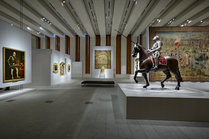 Piezas en la planta de la Galería de las Colecciones Reales dedicada a la dinastía de los reyes Austrias.