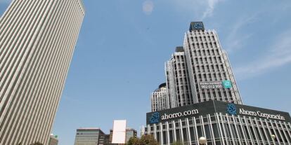 Sede de Ahorro Corporaci&oacute;n en el Paseo de la Castellana de Madrid.