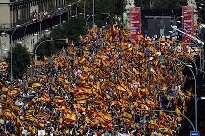 An overhead view of the protest in Barcelona.