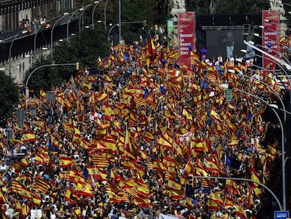 An overhead view of the protest in Barcelona.