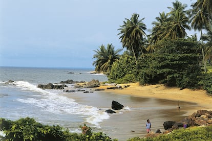 Una de las playas en la región de Kribi, en Camerún.