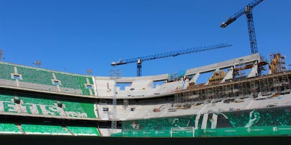 Las obras de la grada adecuaron su tamaño al del resto del estadio. Concluyeron en el verano de 2017.