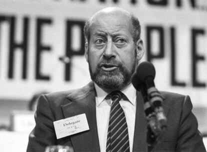 Clement Freud, en un acto político en 1984.