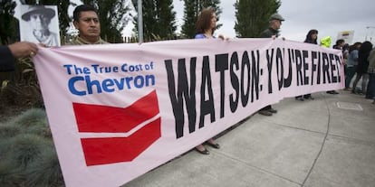 Manifiestaci&oacute;n ante el consejo de accionistas de la compa&ntilde;&iacute;a Chevron en San Ram&oacute;n, California, el pasado 29 de mayo.