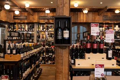 Una vinoteca en Santiago de Chile, este 20 de agosto.