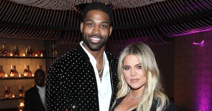 Tristan Thompson y Khloé Kardashian en un evento en Los Angeles.