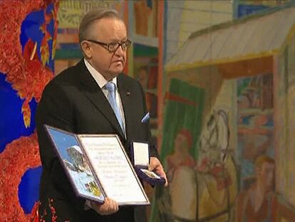 Ahtisaari recibe el Premio Nobel de la Paz