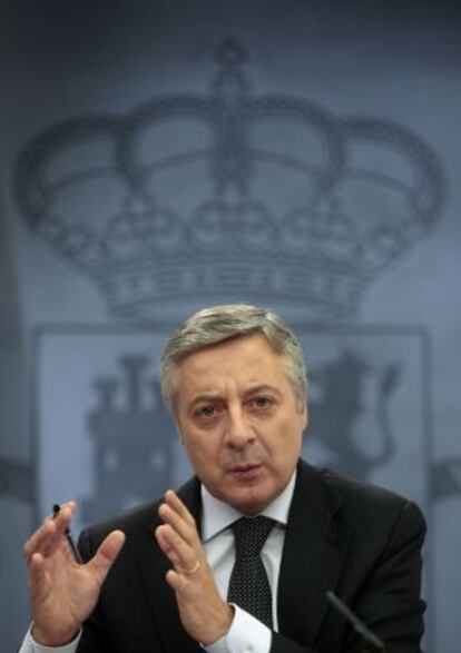 José Blanco, ayer en rueda de prensa tras el Consejo de Ministros.