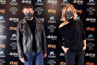 La 35ª edición de los Premios Goya se celebrará de forma virtual. Así lo han anunciado Antonio Banderas y María Casado, que presentarán conjuntamente la gala desde el Teatro del Soho CaixaBank de Málaga el próximo 6 de marzo.