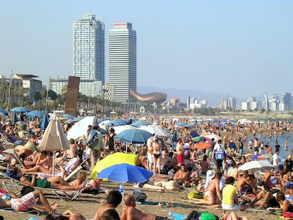 5 ciudades con playa para tus vacaciones