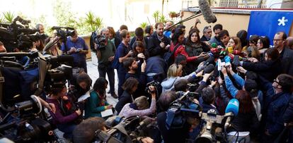 La coordinadora general del PDeCAT, Marta Pascal, explica la decisi&oacute;n de su partido de concurrir a las elecciones el 21-D.