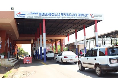El paso fronterizo entre la ciudad de Posadas, en Argentina, y Encarnación, en Paraguay.