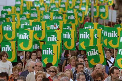 Manifestación en recuerdo de Jokin C. L. en Hondarribia en 2004.