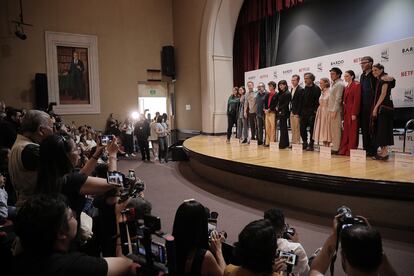 El elenco de 'Bardo' en la inauguración del Festival Internacional de Cine de Morelia, este sábado.