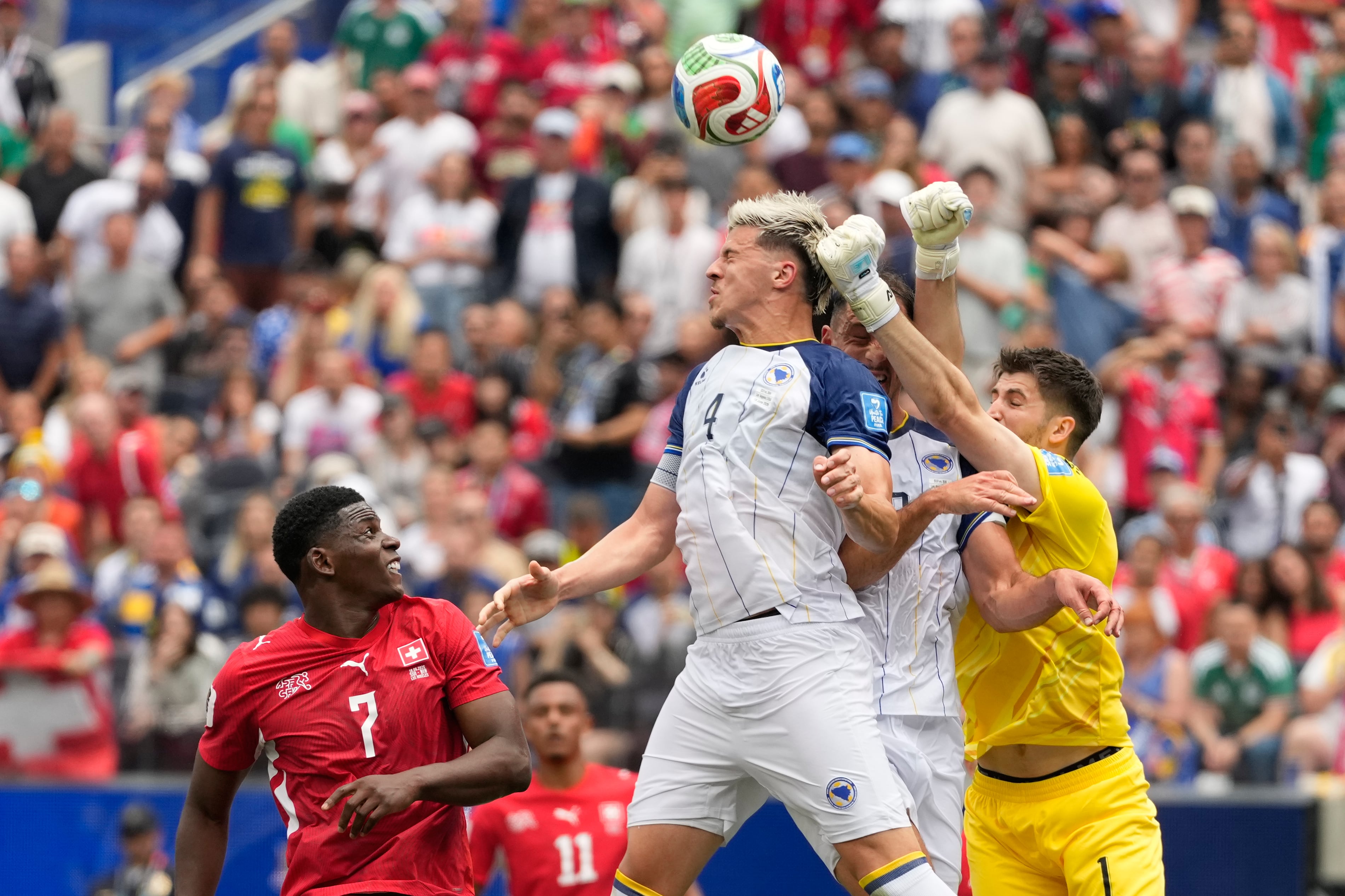 Suiza - Bosnia Herzegovina: Mundial 2026, en directo | Bosnia acorta distancias con un gol de Mahmic