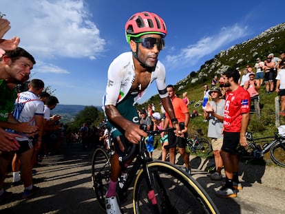 El ciclista eritreo Merhawi Kudus, del equipo EF Education-EasyPost, durante la etapa 9.