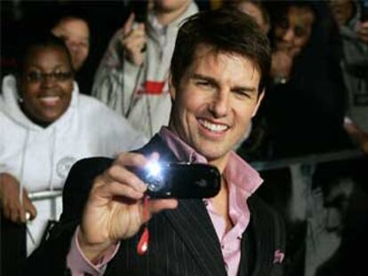 Tom Cruise al presentar <i>Misión Imposible III</i> en Nueva York.