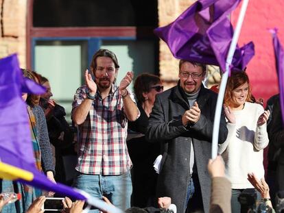 Pablo Iglesias, Xavier Domènech i Elisenda Alamany, número dos per Barcelona, al míting de Nou Barris.