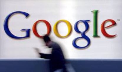 Google recibió en los últimos 30 días alertas por piratería relacionadas con más de 4,3 millones de direcciones URL. EFE/Archivo