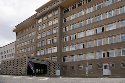 En el barrio de Lichtenberg, la antigua sede del Ministerio de Seguridad del Estado de la RDA acoge desde los noventa el Museo de la Stasi.