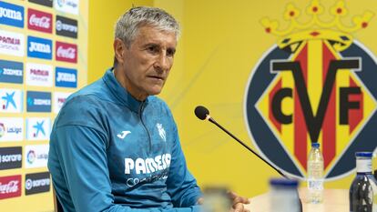 El entrenador del Villarreal CF, Quique Setién, en rueda de prensa previa al partido contra el Barcelona.