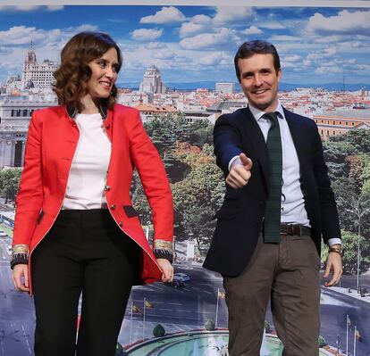 Isabel Díaz Ayuso y Pablo Casado, en la campaña autonómica de 2019.