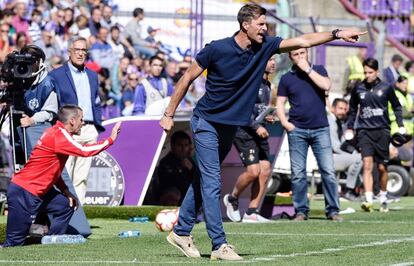 Leo Franco, en el último partido del Huesca, ante el Valladolid. 