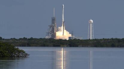 Lanzamiento de SpaceX desde el centro espacial Kennedy