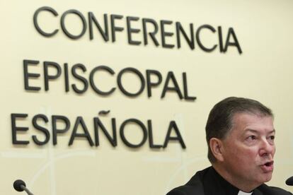 El secretario general y portavoz de la Conferencia Episcopal Española, Juan Antonio Martínez Camino.