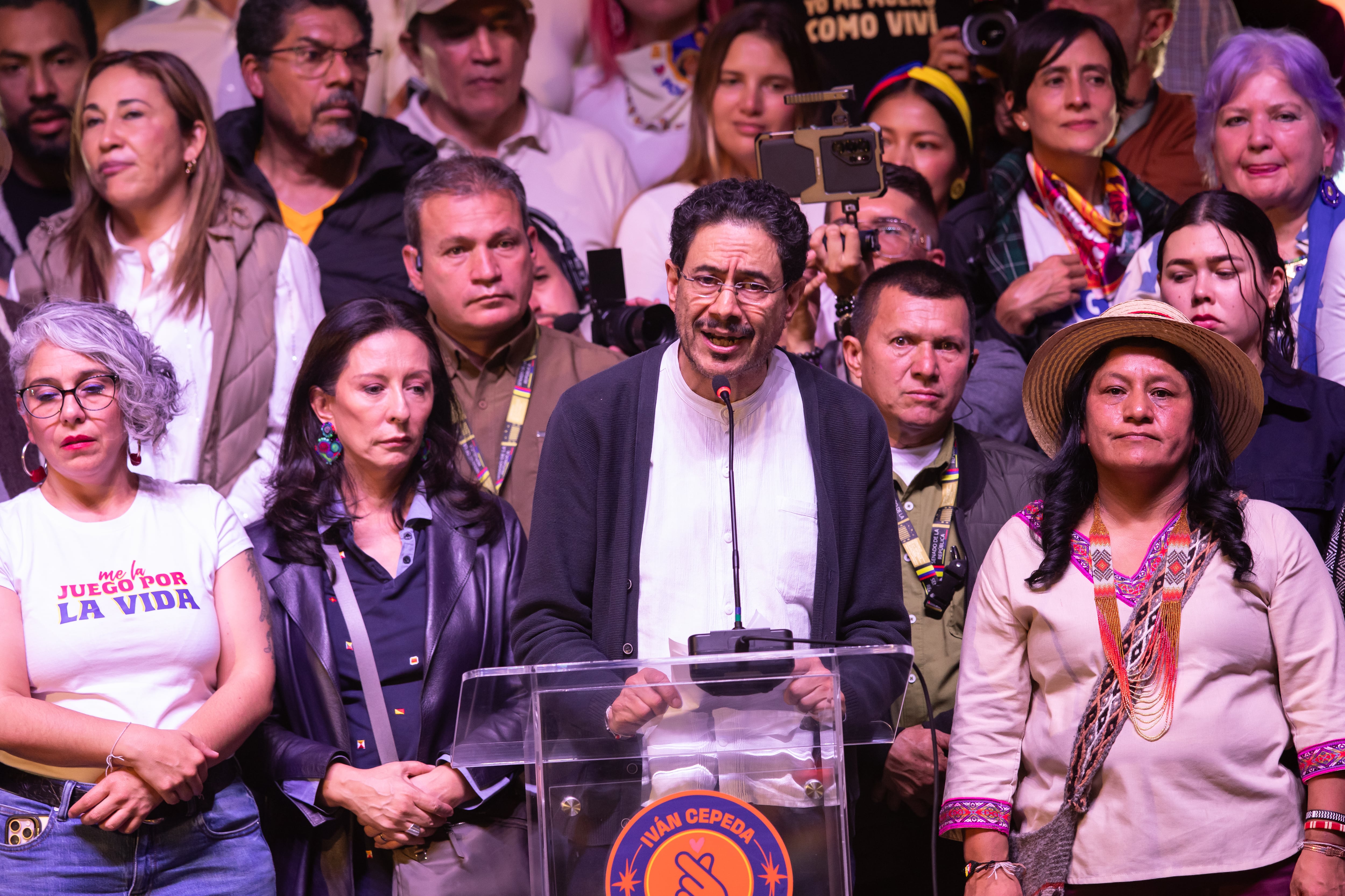 Iván Cepeda, durante su discurso en Bogotá, este domingo.