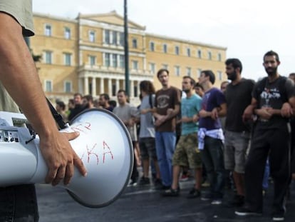 Universitarios griegos en una manifestaci&oacute;n contra la austeridad en Atenas. 