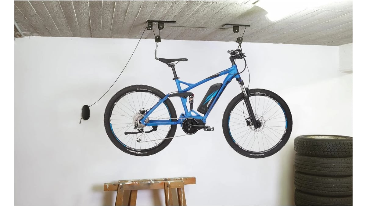Soporte de techo para bicicleta.