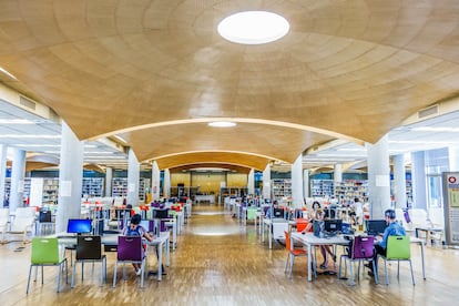 Biblioteca María Zambrano, en la Universidad Complutense de Madrid.
