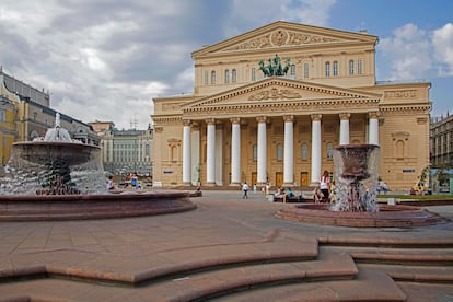 El Bolshoi, de estilo neoclsico, en Mosc (Rusia).