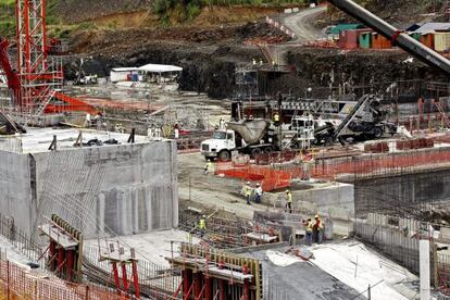 Obras no Canal do Panamá.