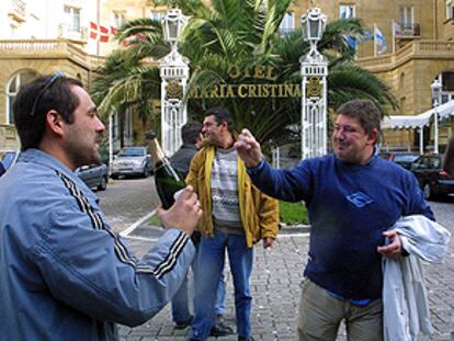 Los trabajadores del Mª Cristina finalizan la huelga