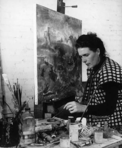 Leonora Carrington painting 'Unscape at Manzanillo', in 1956.